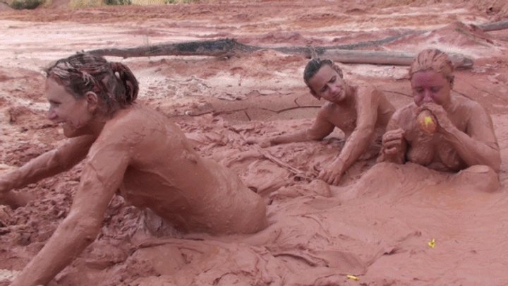 Gabbie carter dredd moments com Muddy Naked in cozumel