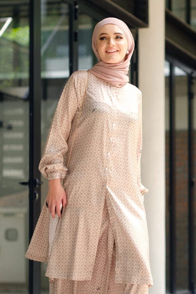 chrystal snow recommends Muslimah Nude