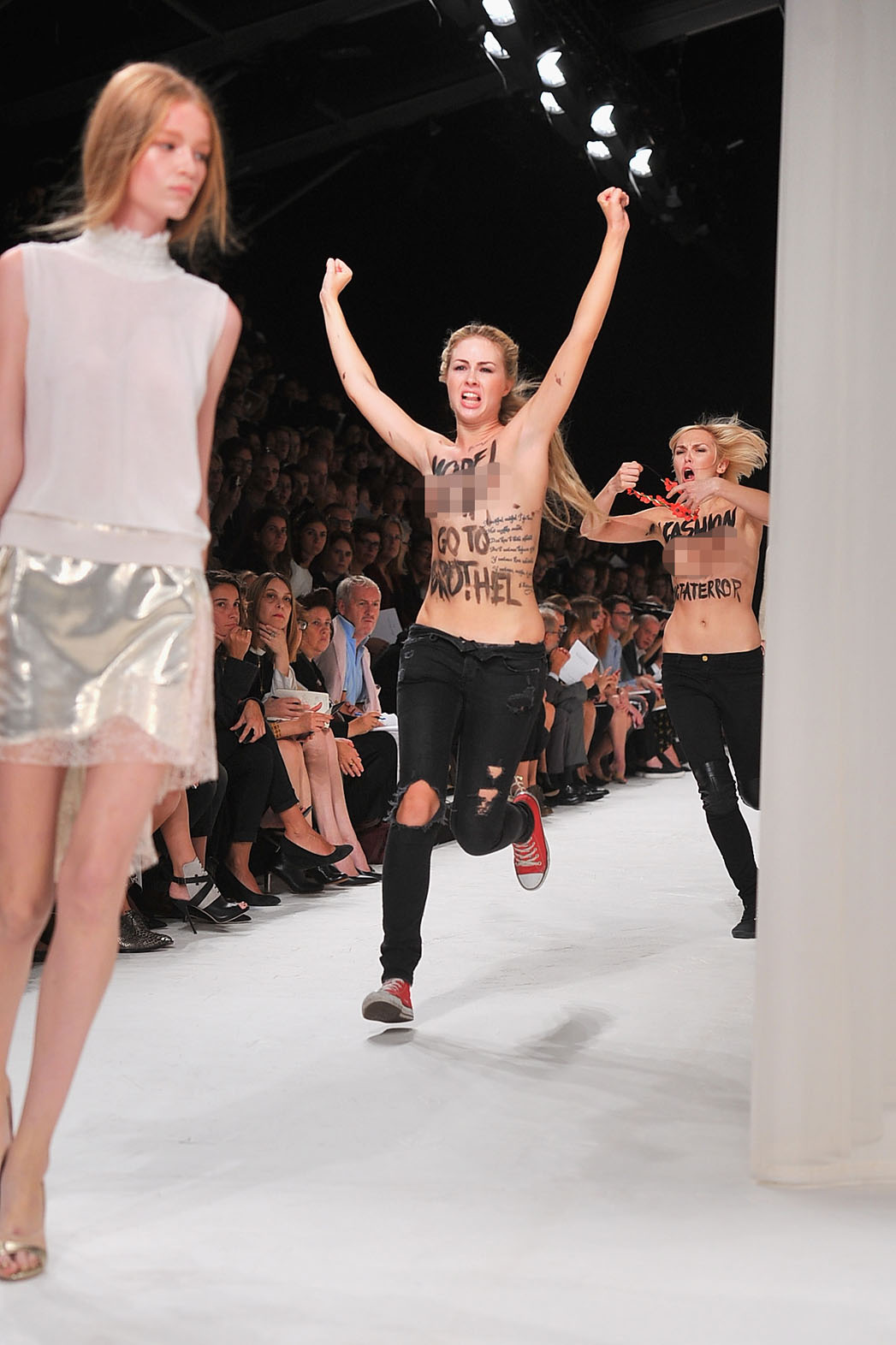Best of barry zachary's gallery paloma piazzi pelada dineshi noeline ferreira add photo naked fashion models