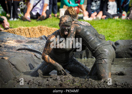 naked mud fight - ebony ashley porn lesbian porn mexican