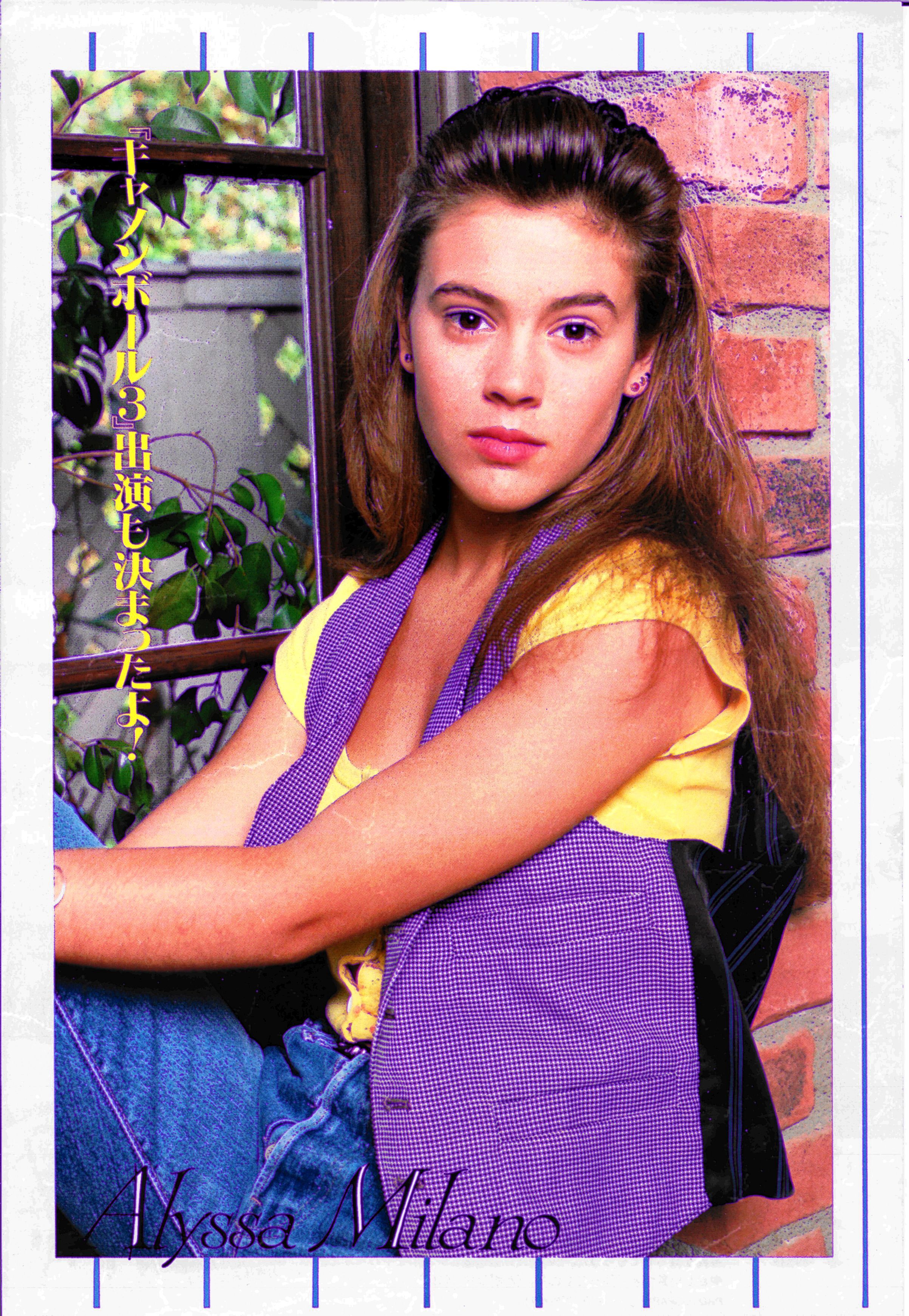 naked photos of alyssa milano - indonesian hooker monika verbutaite