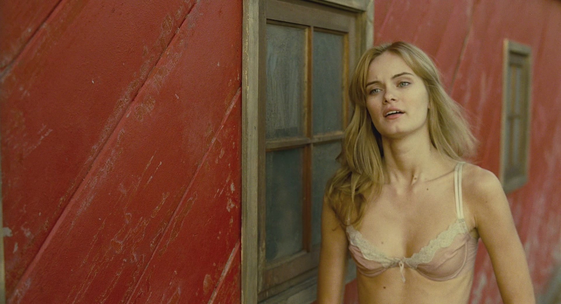 naked sara paxton - misty meaner videos riding sybian