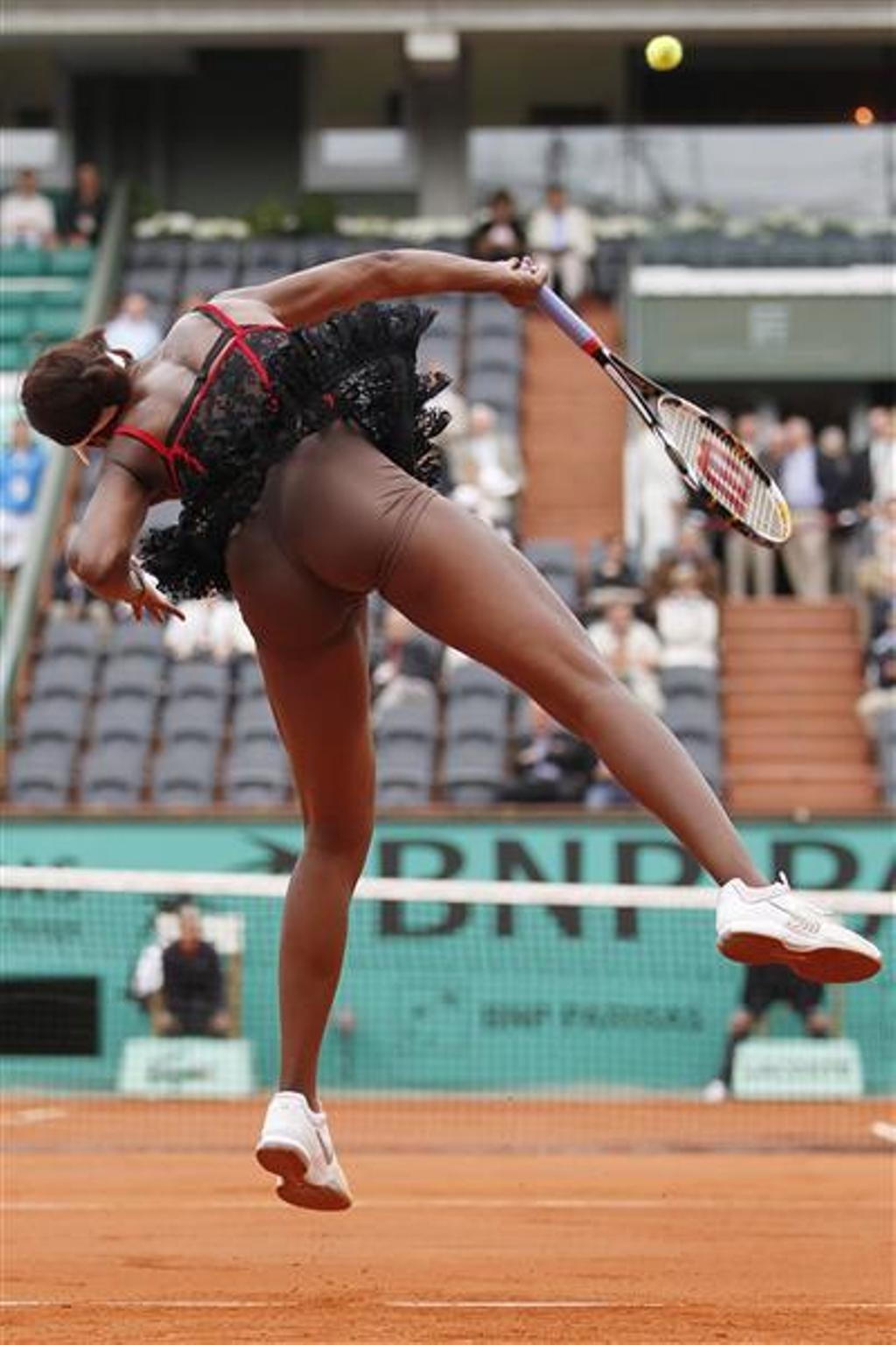 naked tennis and asses naked tennis