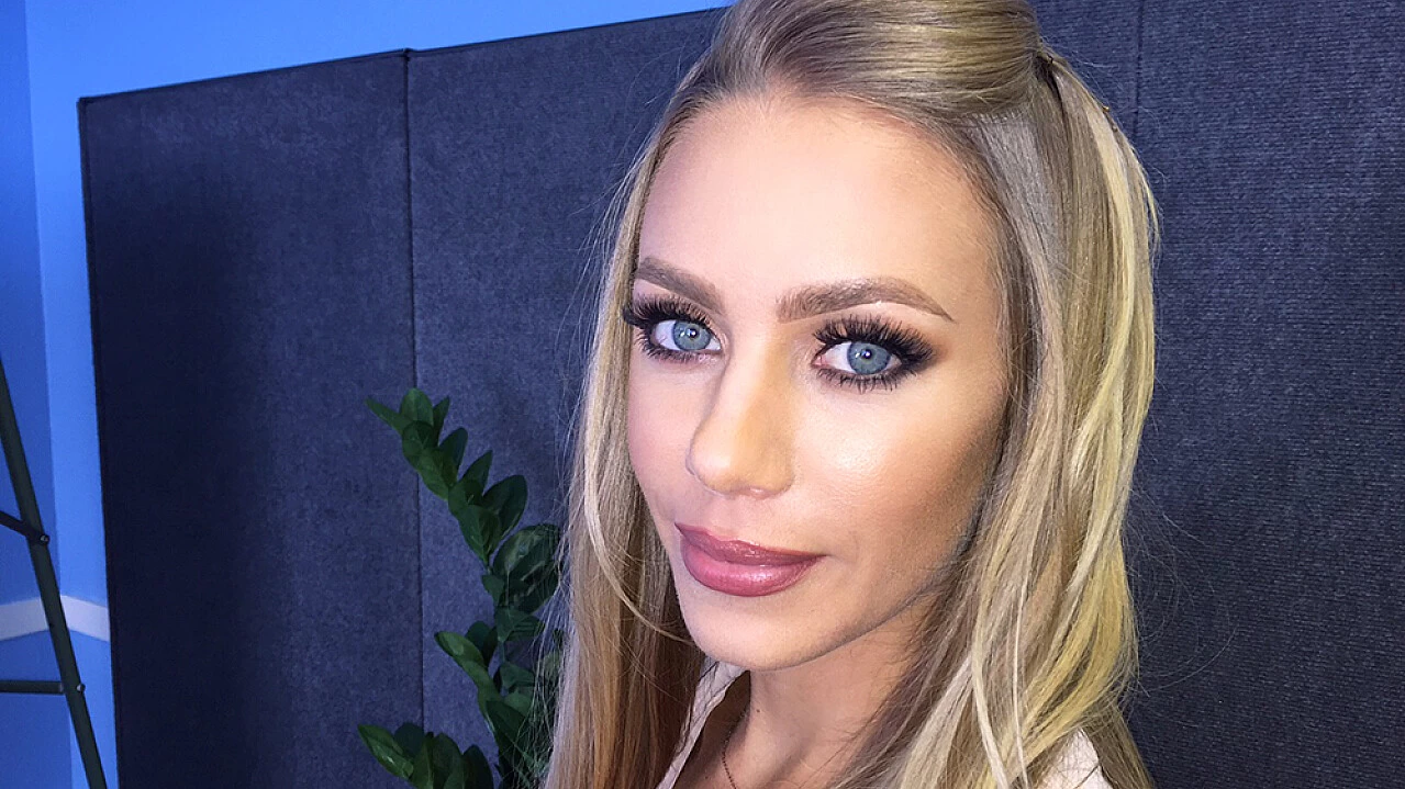 Nicole Aniston Vrporn clifton park ambreen farooq recommends Nicole Aniston Vrporn