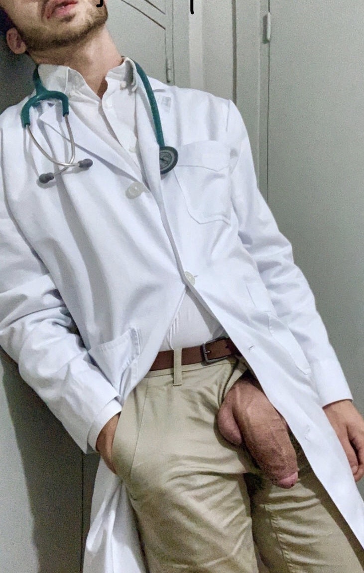 brad friis like doctors nude male photo bikash pariyar recommends busty mature tube pic