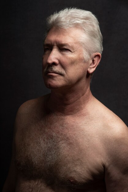 callum mcgarry recommends Old Man Naked Photos