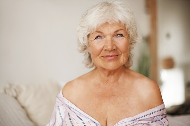 Hottest topless slut asain Old White Naked Women year popular
