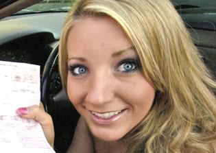 amanda felter like porn rat reggie the photo carly bates recommends april olsen lucy hart pic