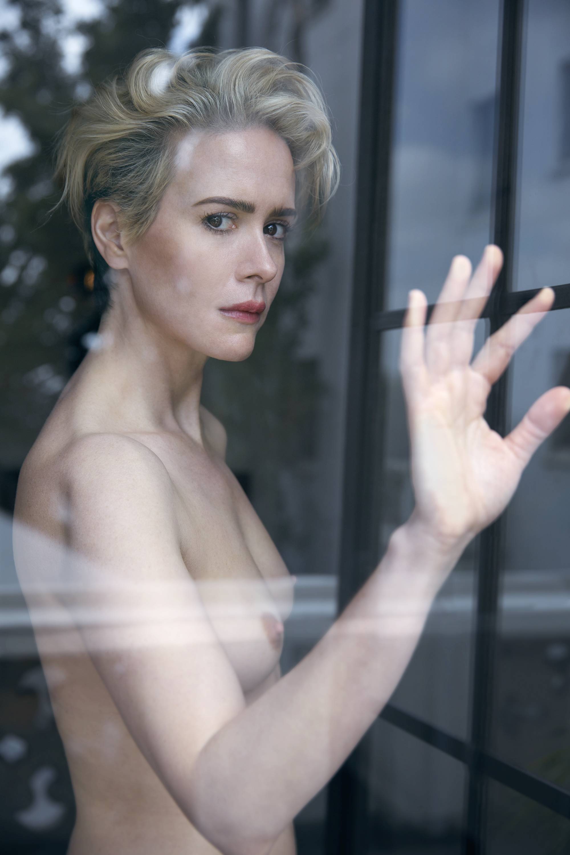 sarah paulson sexy - lea thompson porn angelina valentine lyla storm
