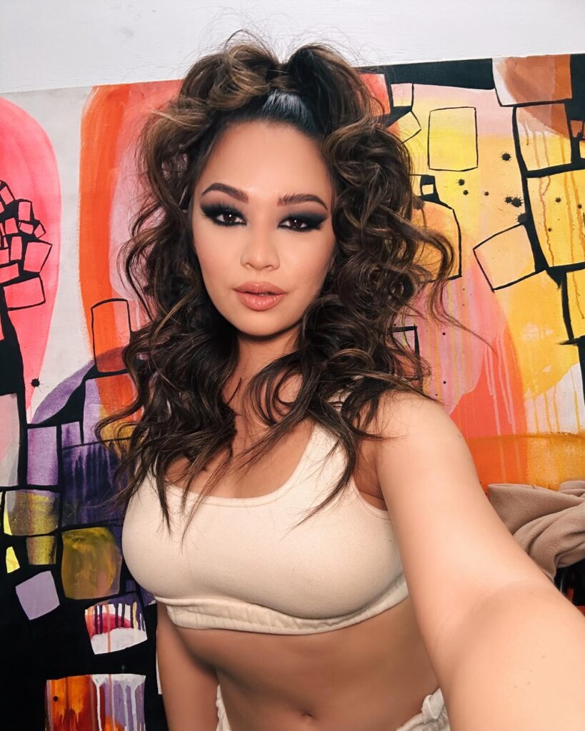 bennie dicks recommends Scarlett Alexis Age