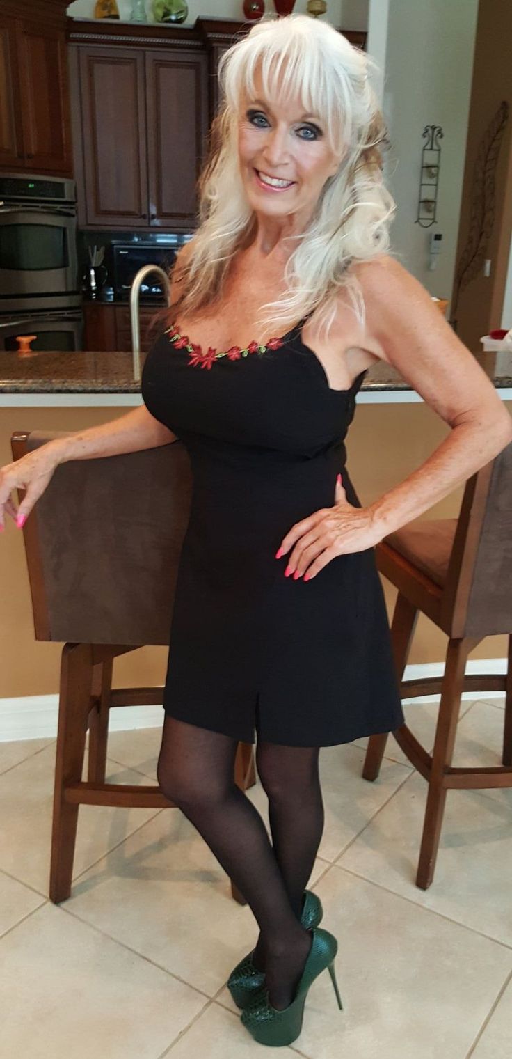 skinny blonde gilf - dana vespoli threesome naked yoga sister