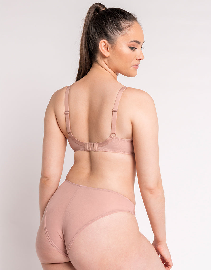 anna smedley recommends Spy Panty