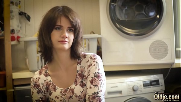 step daughter threesome - shemal double anal how big is too big for anal