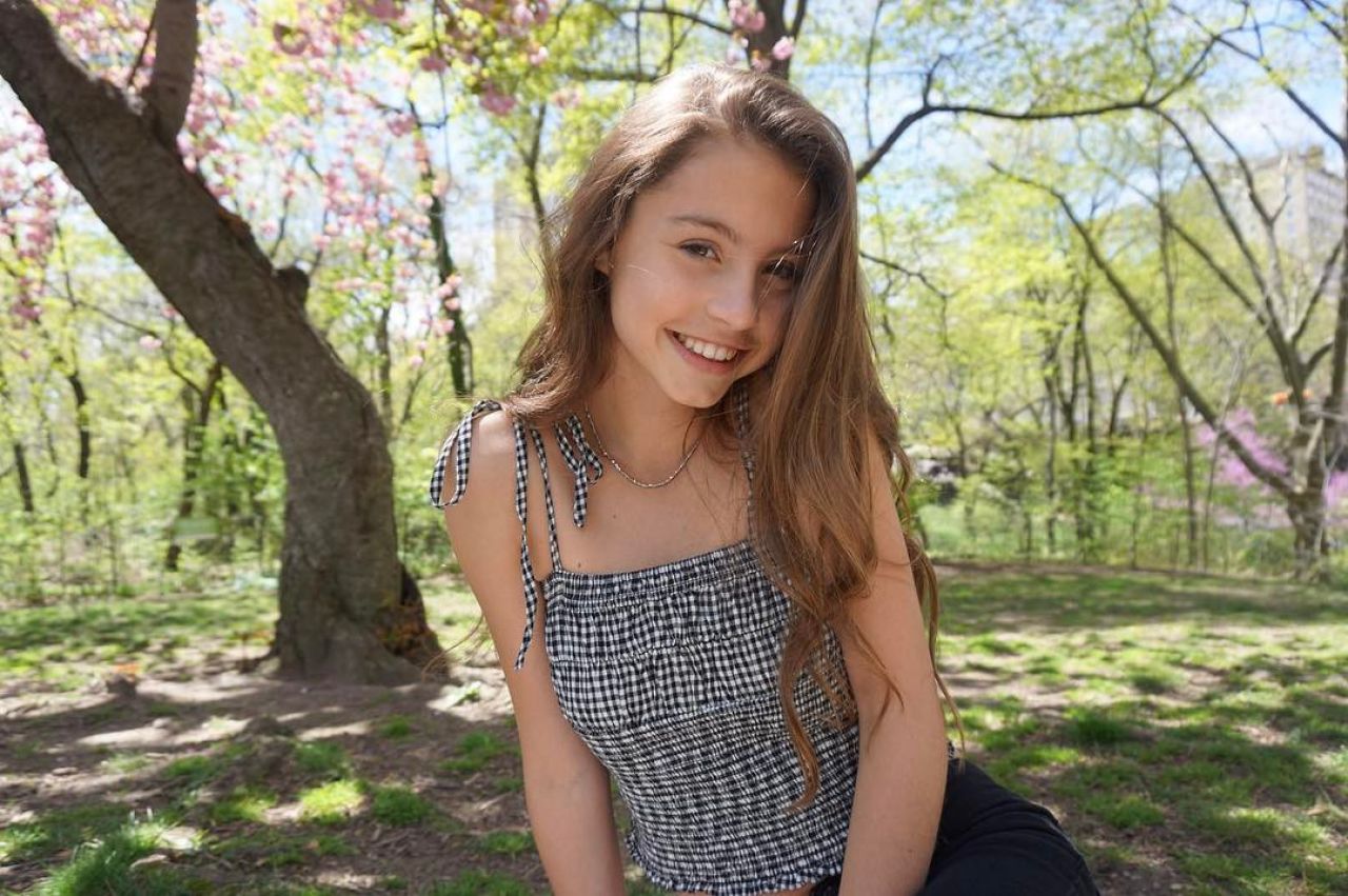 topless teens - porn women with big boobs tall blond milf