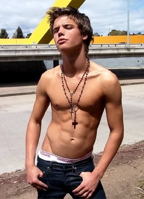 twinks outside - clover baltimore full desirea spencer