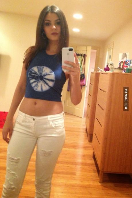victoria justice nude photos on breast victoria justice nude photos