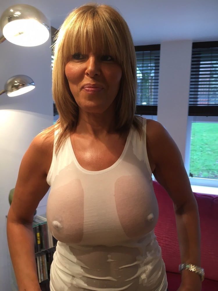 armando llamas recommends Wet T Shirt Milfs
